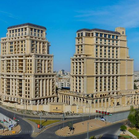 Отель The Ritz-Carlton, Амман Экстерьер фото Residential complex in Amman