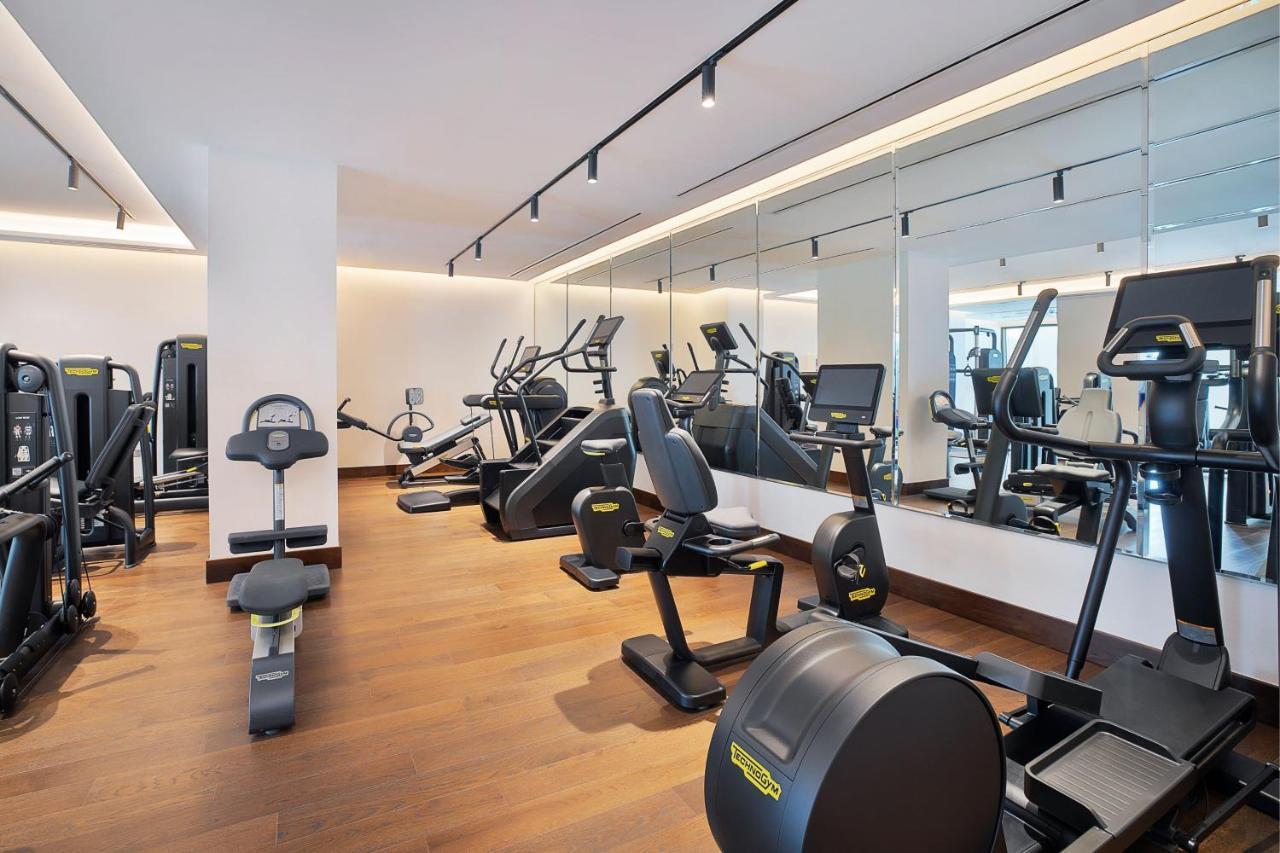 Отель The Ritz-Carlton, Амман Экстерьер фото The gym at the hotel