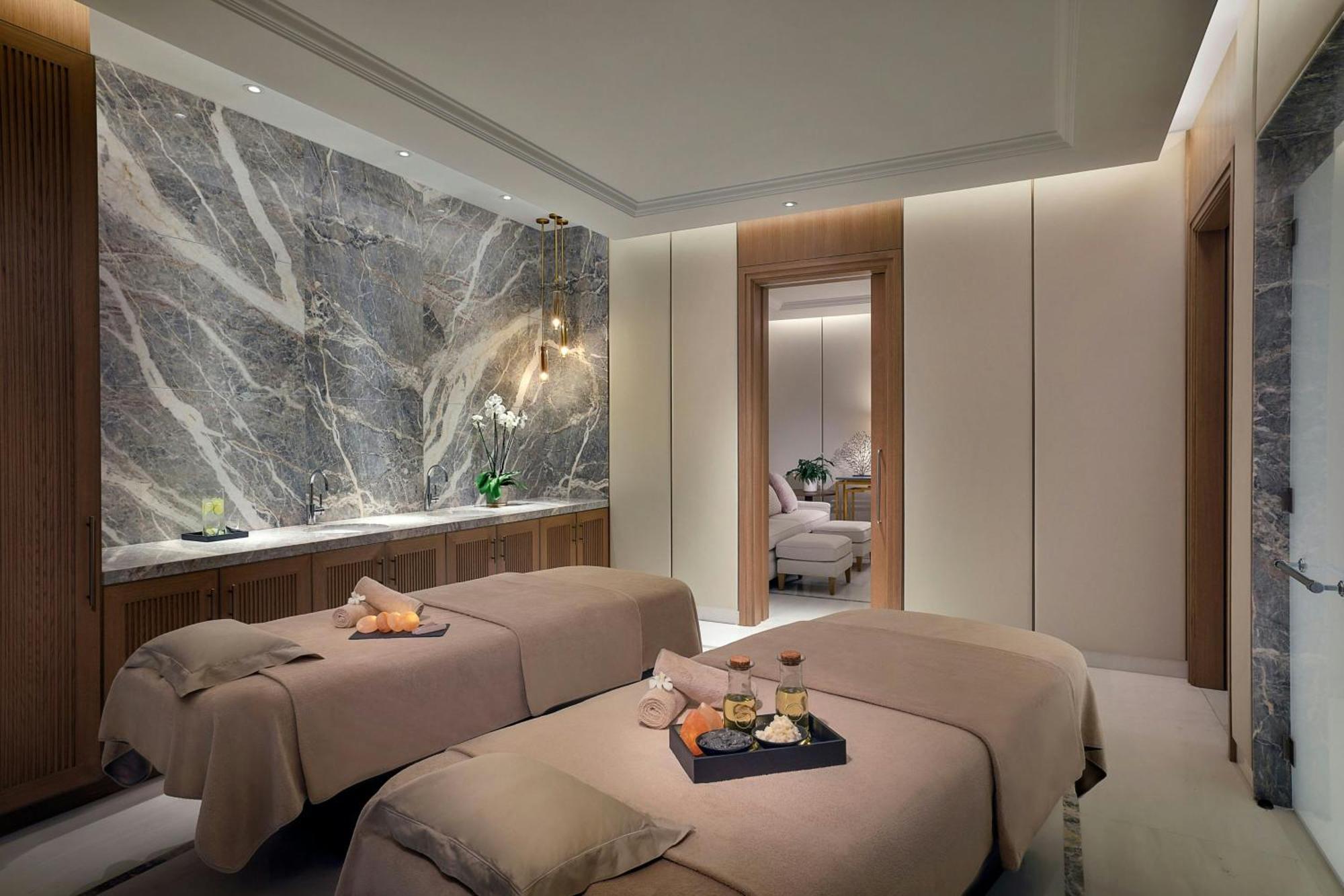 Отель The Ritz-Carlton, Амман Экстерьер фото Spa at The Ritz-Carlton, Hong Kong