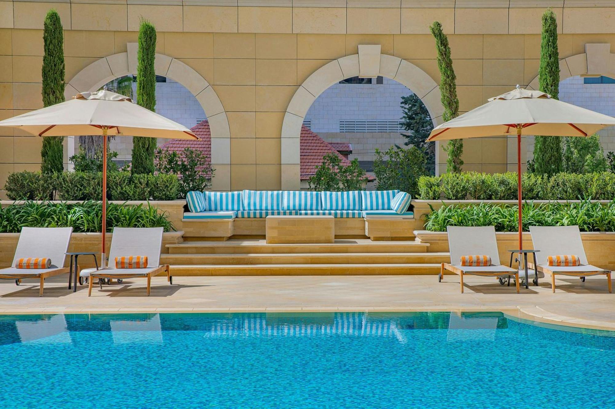 Отель The Ritz-Carlton, Амман Экстерьер фото The pool at the Westin Athens