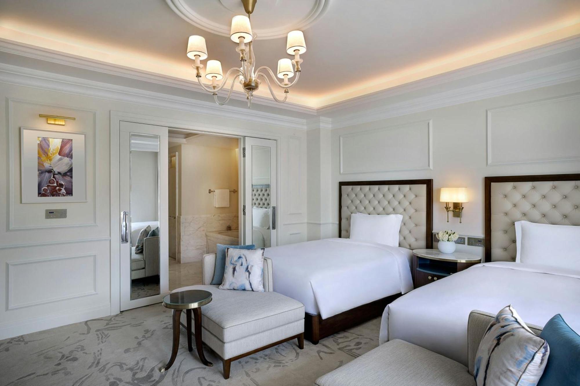 Отель The Ritz-Carlton, Амман Экстерьер фото Deluxe Room