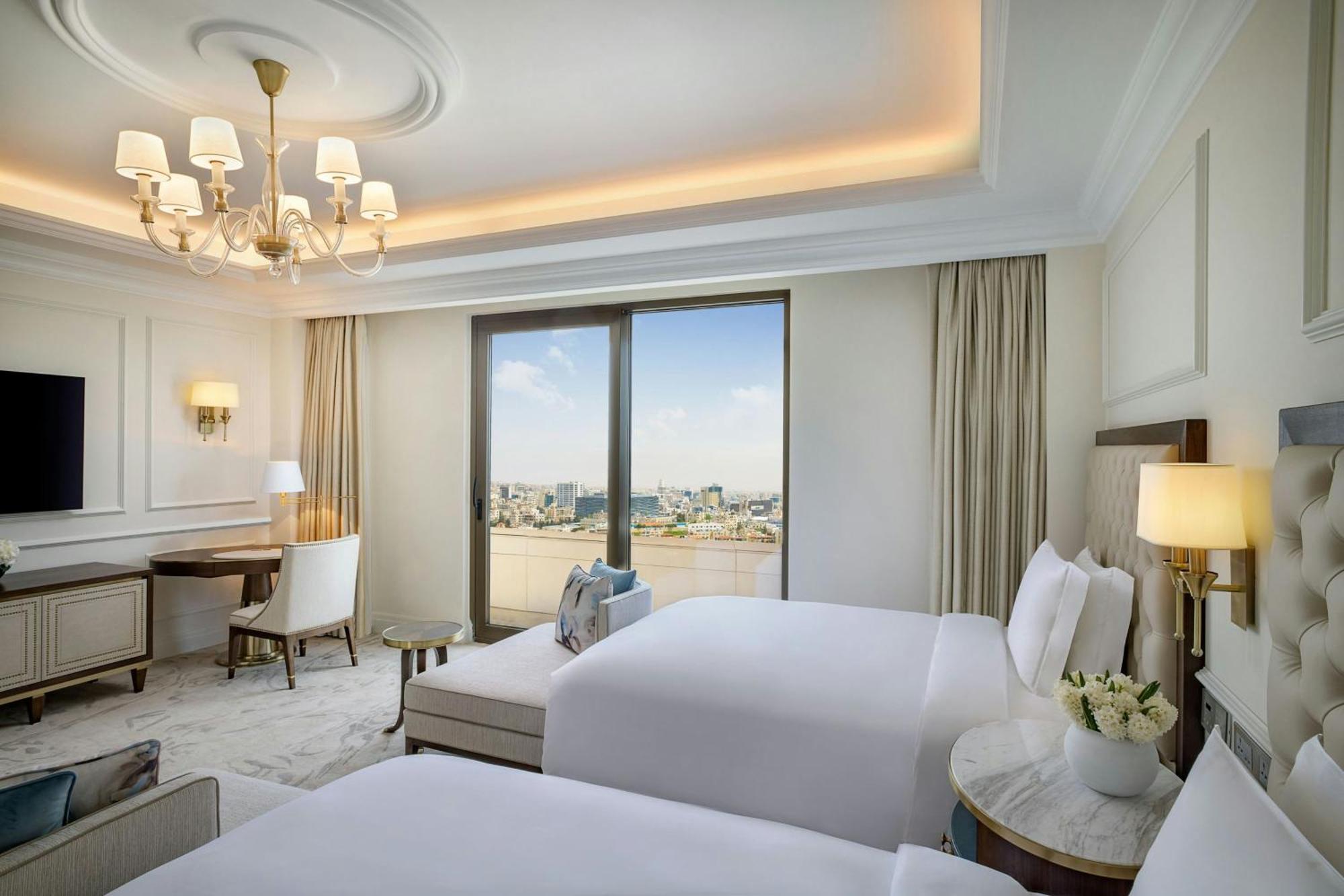 Отель The Ritz-Carlton, Амман Экстерьер фото Deluxe Room